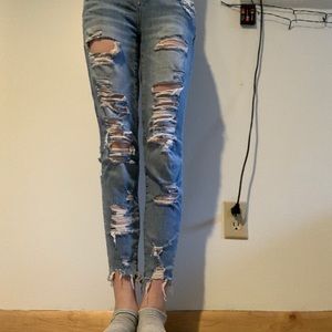 Light blue ripped jeans